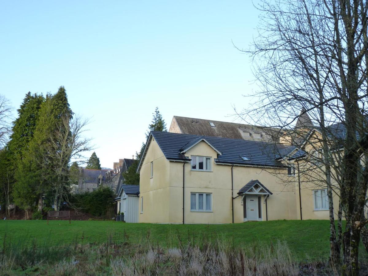 Loch Ness Abbey Cottages Fort Augustus Ngoại thất bức ảnh
