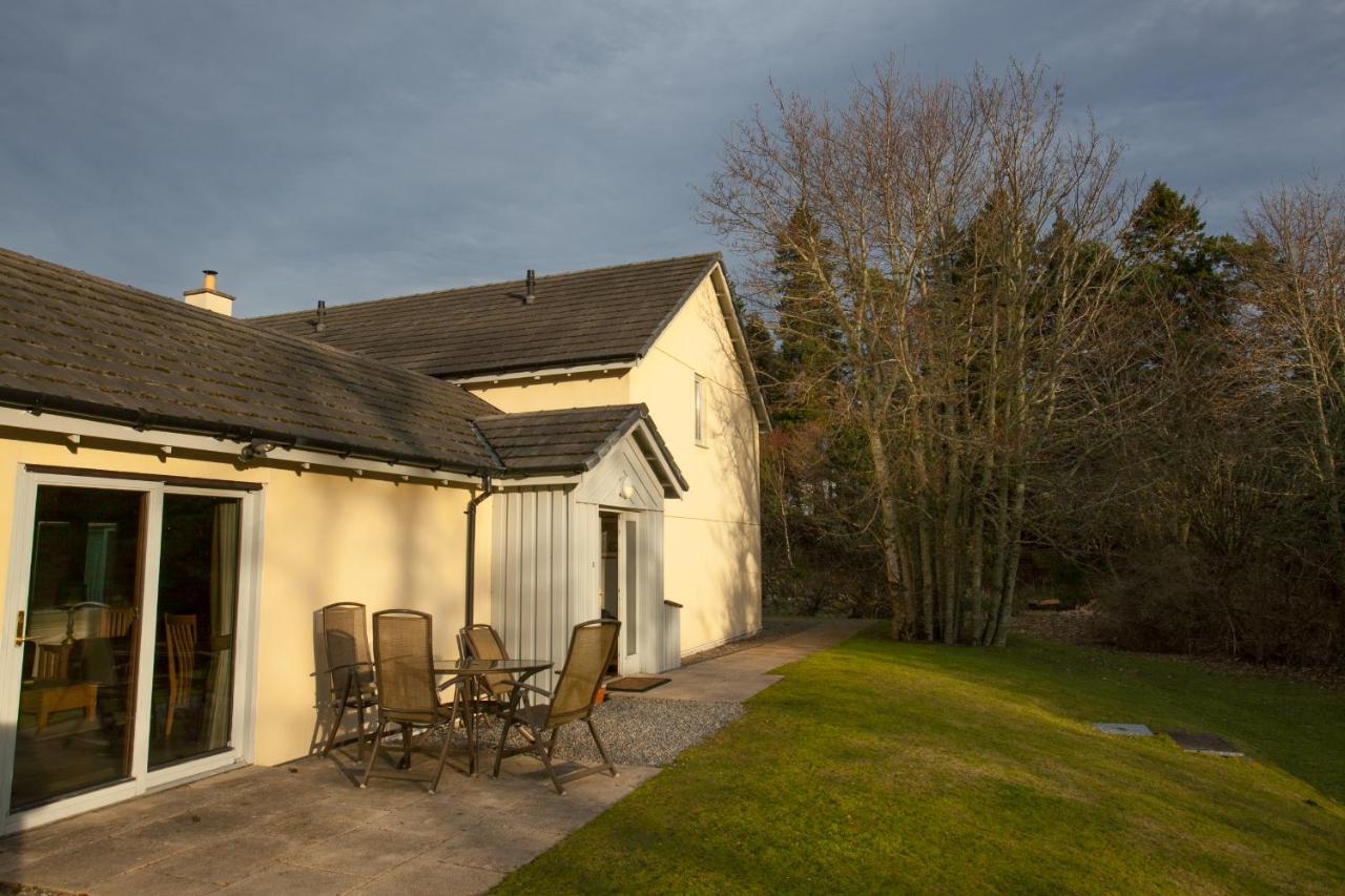 Loch Ness Abbey Cottages Fort Augustus Ngoại thất bức ảnh