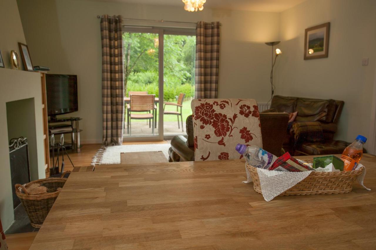Loch Ness Abbey Cottages Fort Augustus Ngoại thất bức ảnh